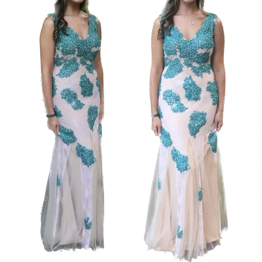 Jovanni Teal Lace And Tulle  Mermaid Gown - Picture 9 of 11